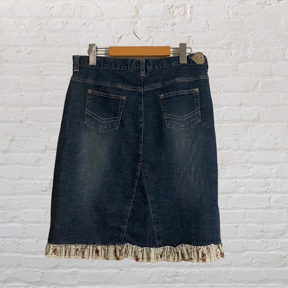 114. GROGGY Denim Skirt - Size 29 - Picture 2 of 6